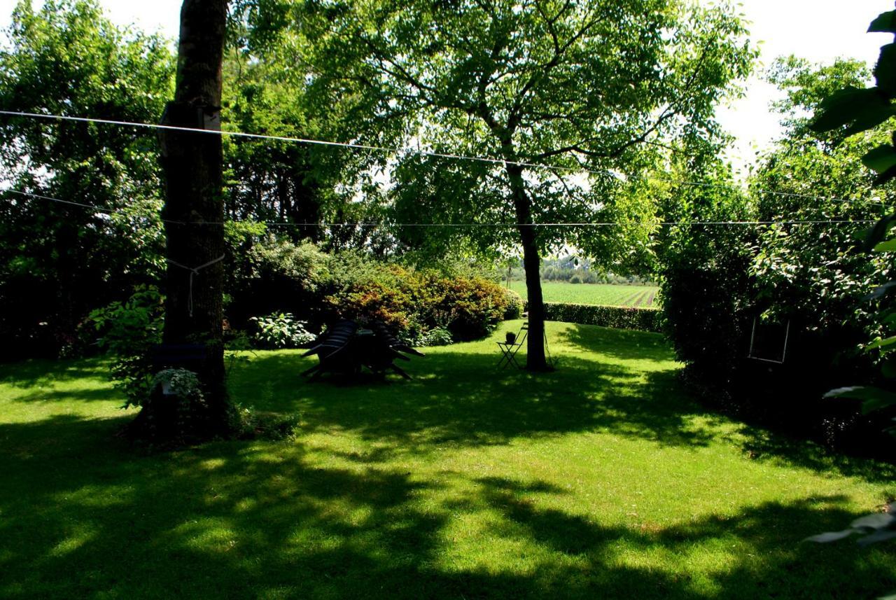 De Riekhoff Villa Een-West Bagian luar foto