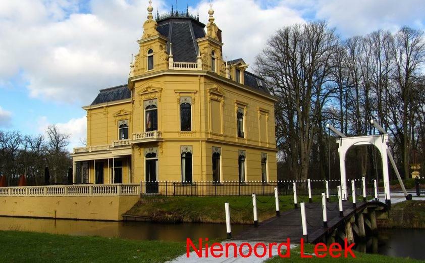 De Riekhoff Villa Een-West Bagian luar foto